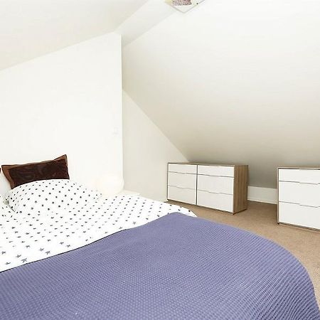 Mandal Privat Rom Og Husutleie Exterior photo